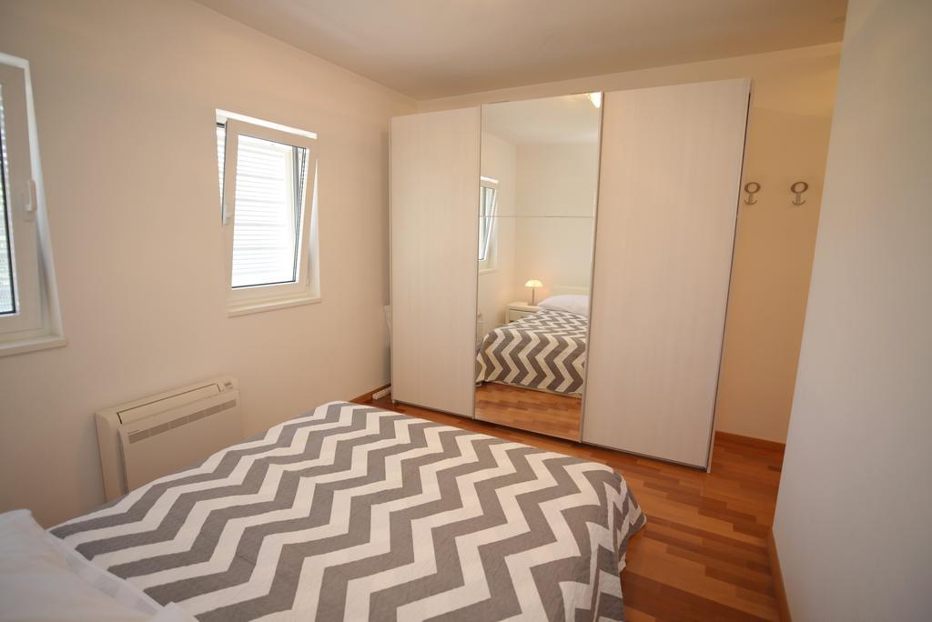 Base Bridge Apartment - Zadar City Centre - Free Parking Esterno foto